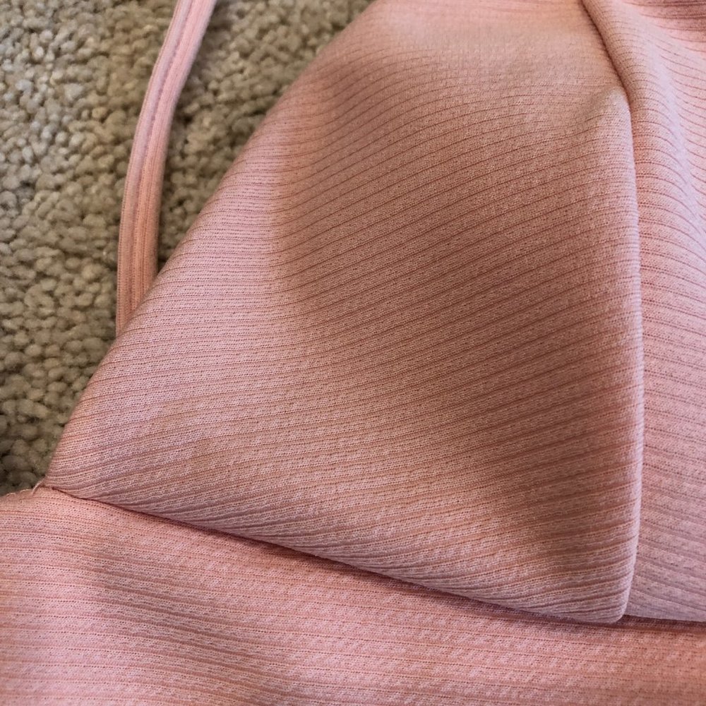 NWT ZAFUL BLUSH PINK TRIANGLE RIBBED BIKINI SWIMSUIT TOP SIZE MEDIUM - Picture 3 of 10